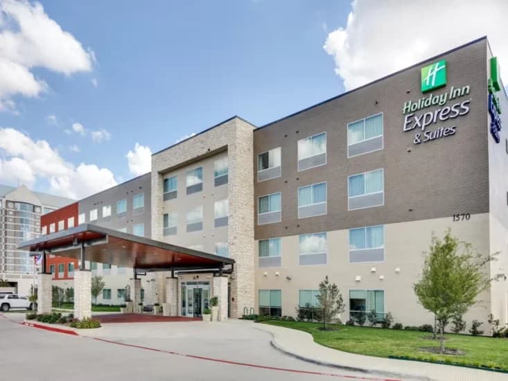 Holiday Inn Express Dallas NW Farmers Branch